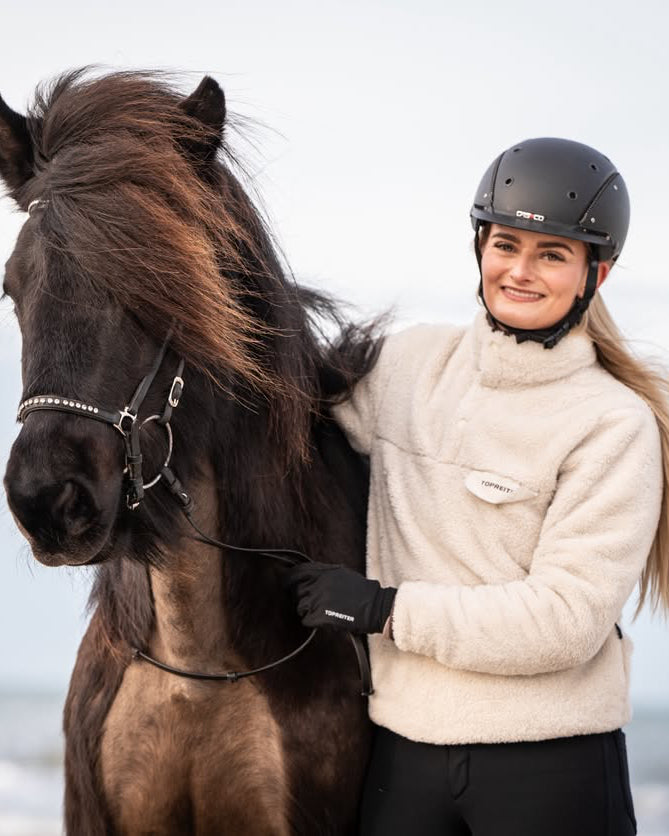 Blær Sweater