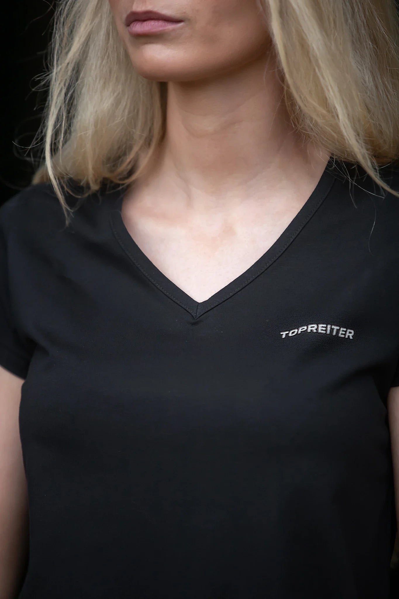 Basic T-Shirt V-neck
