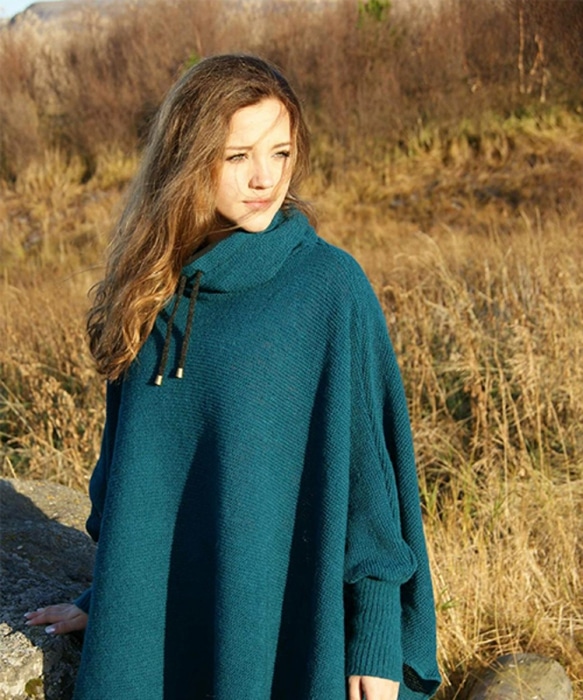 Poncho i islandsk uld – Blå