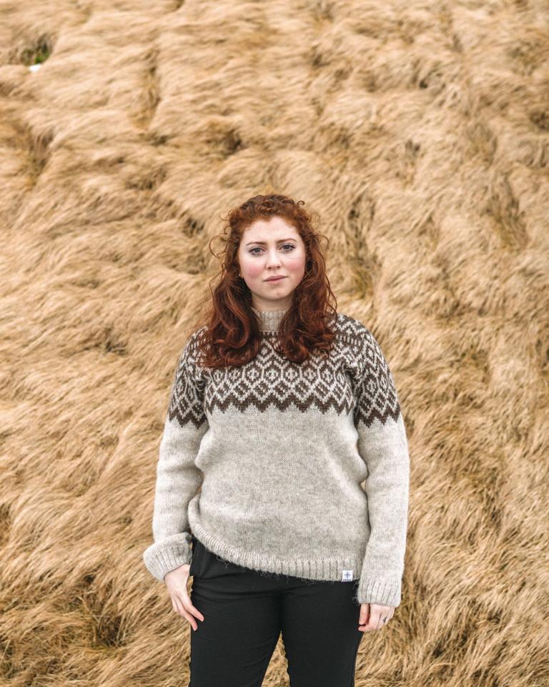 Sweater med rund hals i islandsk uld – Beige